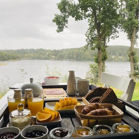 Evika Boutique Hotel Eskilsby Екстер'єр фото